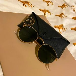 Round Ray Ban